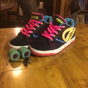 Heelys! Size 8 complete with wheels and wheel tool